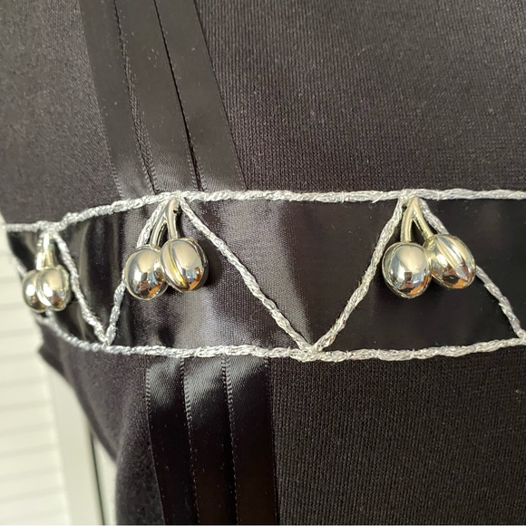 Vintage Joseph Ribkoff long line vest topper with embellishments L - Picture 7 of 15